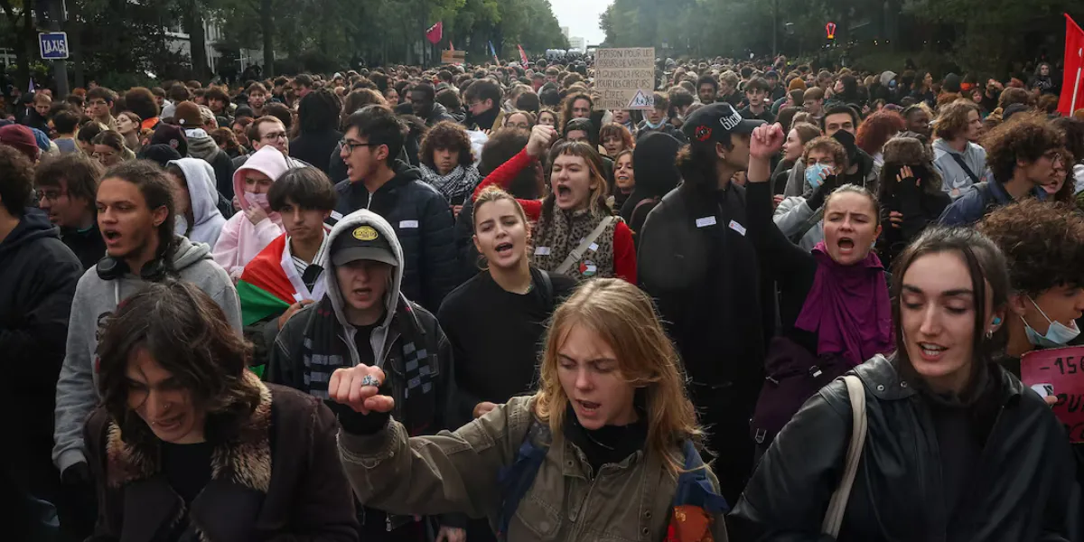 Europe Today | France Braces for Protests as Greece Approves Social Media Ban and Eurozone Growth Slows