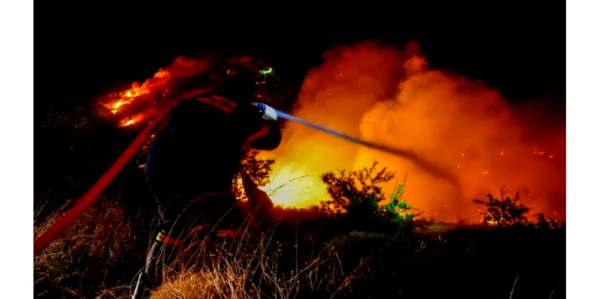 Wildfires Rage Across Greece and Balkans Amid Scorching Heatwave ...