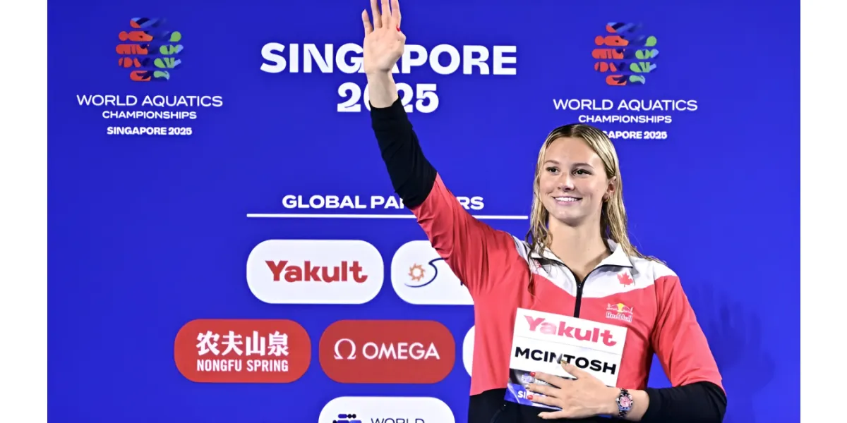 Teen Star Summer McIntosh Earns Second Gold in Singapore Medley