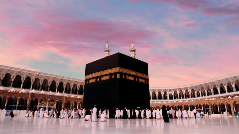 A Detailed Guide - How Long Does Umrah Take? | Human Online